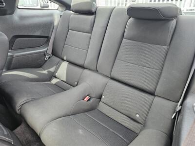 2012 Ford Mustang V6 - Photo 5 - Everett, WA 98201