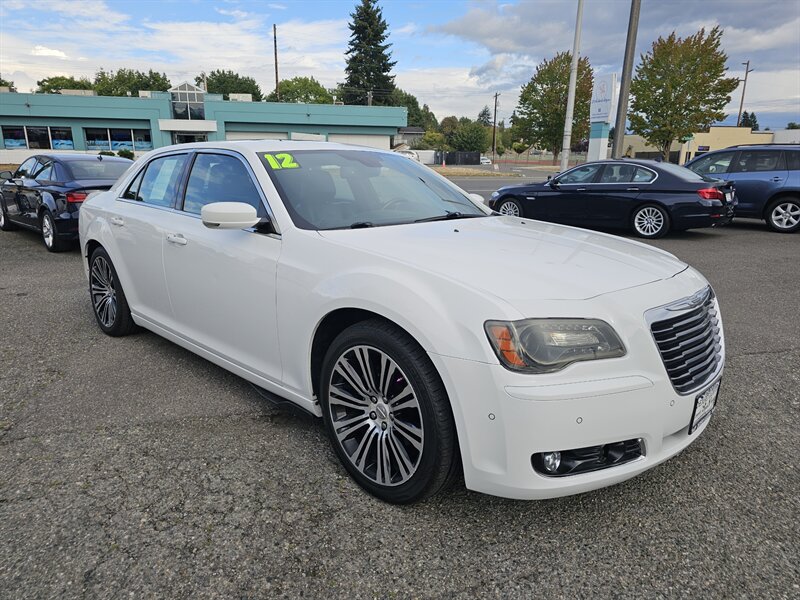 2012 Chrysler 300 S V6   - Photo 1 - Everett, WA 98201