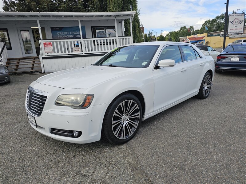 2012 Chrysler 300 S V6 - Photo 3 - Everett, WA 98201
