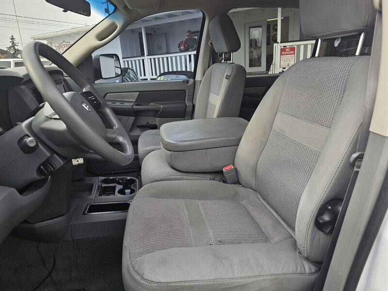 2008 Dodge Ram 1500 SXT - Photo 4 - Everett, WA 98201