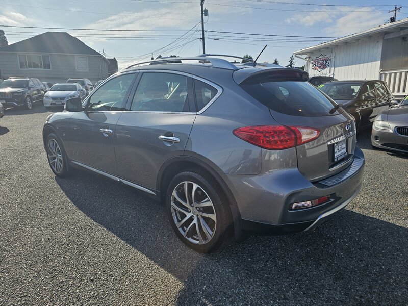 2017 INFINITI QX50 - Photo 8 - Everett, WA 98201