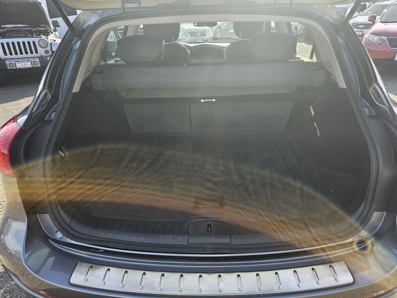 2017 INFINITI QX50 - Photo 12 - Everett, WA 98201