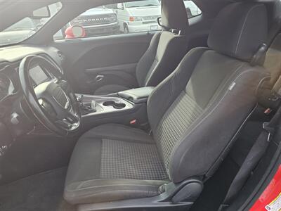 2020 Dodge Challenger SXT - Photo 4 - Everett, WA 98201