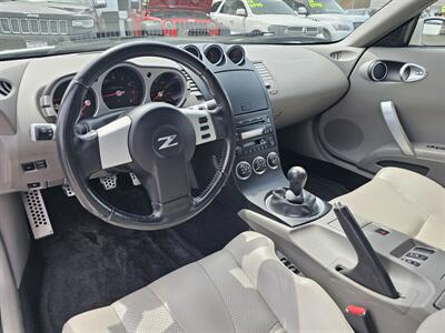2005 Nissan 350Z Touring   - Photo 5 - Everett, WA 98201