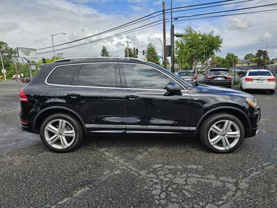2014 Volkswagen Touareg TDI R-Line   - Photo 11 - Everett, WA 98201