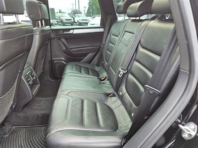 2014 Volkswagen Touareg TDI R-Line   - Photo 5 - Everett, WA 98201