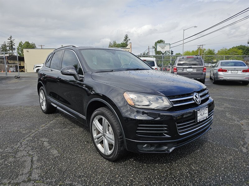 2014 Volkswagen Touareg TDI R-Line - Photo 1 - Everett, WA 98201