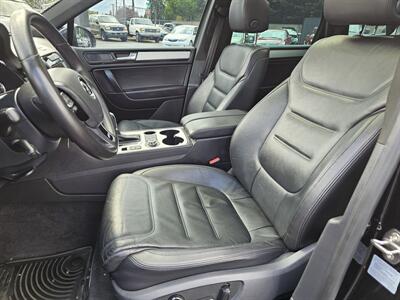 2014 Volkswagen Touareg TDI R-Line   - Photo 4 - Everett, WA 98201