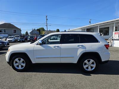 2011 Jeep Grand Cherokee Laredo   - Photo 7 - Everett, WA 98201