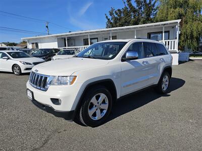 2011 Jeep Grand Cherokee Laredo   - Photo 3 - Everett, WA 98201