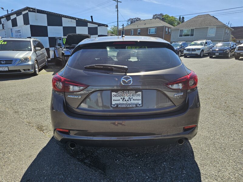 2018 Mazda Mazda3 Touring - Photo 10 - Everett, WA 98201