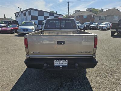 2003 Chevrolet S-10   - Photo 8 - Everett, WA 98201