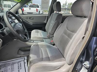 2002 Toyota Highlander   - Photo 4 - Everett, WA 98201