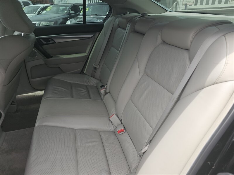 2011 Acura TL w/Tech - Photo 5 - Everett, WA 98201