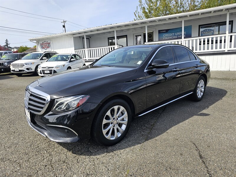 2017 Mercedes-Benz E 300 4MATIC - Photo 3 - Everett, WA 98201