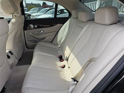 2017 Mercedes-Benz E 300 4MATIC - Photo 5 - Everett, WA 98201