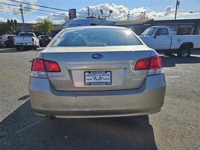 2010 Subaru Legacy 2.5i Premium   - Photo 9 - Everett, WA 98201