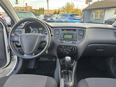 2009 Kia Rio LX   - Photo 6 - Everett, WA 98201