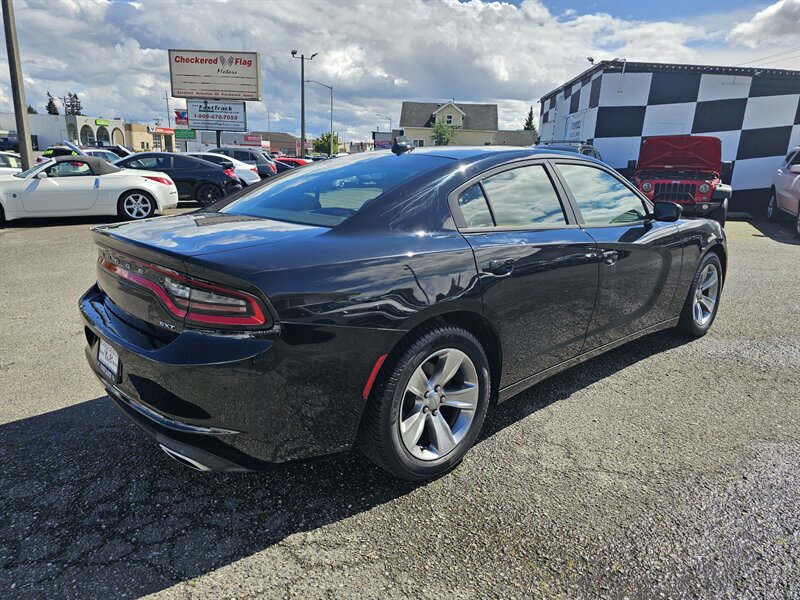 2017 Dodge Charger SXT - Photo 10 - Everett, WA 98201