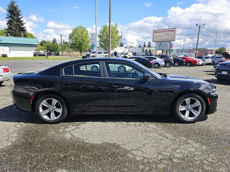 2017 Dodge Charger SXT - Photo 11 - Everett, WA 98201