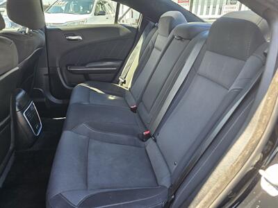 2017 Dodge Charger SXT - Photo 5 - Everett, WA 98201