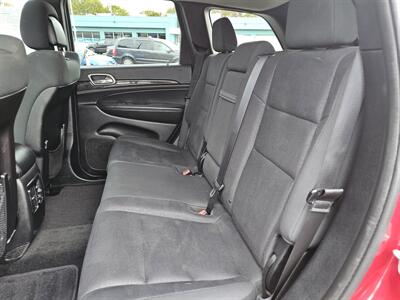 2012 Jeep Grand Cherokee Laredo   - Photo 5 - Everett, WA 98201