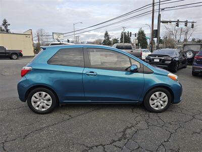 2012 Toyota Yaris 3-Door LE   - Photo 12 - Everett, WA 98201