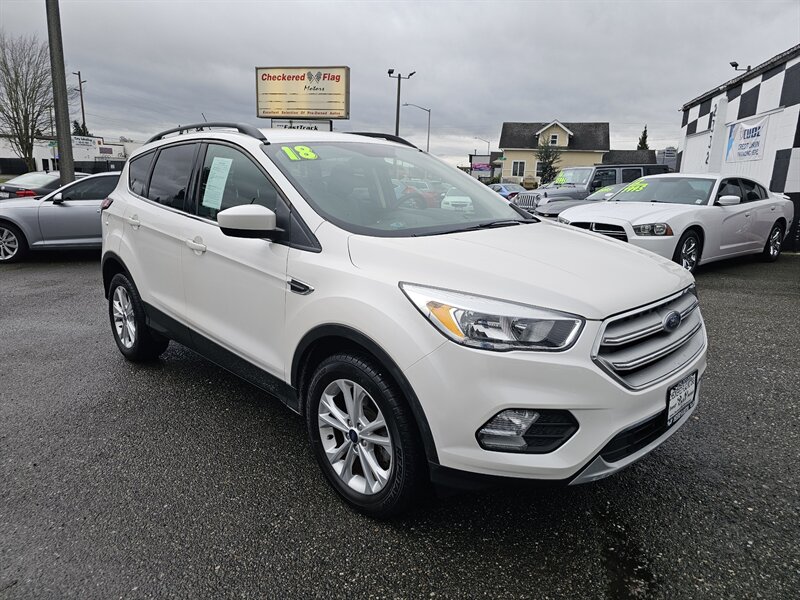 2018 Ford Escape SE   - Photo 1 - Everett, WA 98201