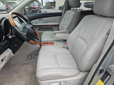 2005 Lexus RX 330   - Photo 4 - Everett, WA 98201