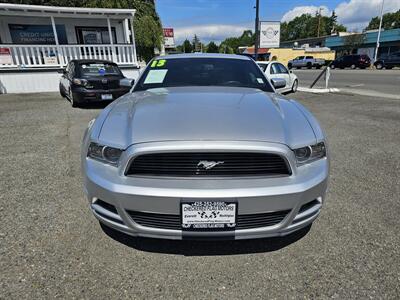 2013 Ford Mustang V6 Premium   - Photo 2 - Everett, WA 98201