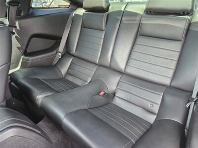 2013 Ford Mustang V6 Premium   - Photo 5 - Everett, WA 98201