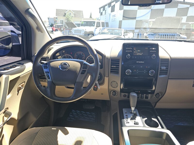 2014 Nissan Titan SV - Photo 6 - Everett, WA 98201