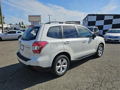 2015 Subaru Forester 2.5i   - Photo 10 - Everett, WA 98201
