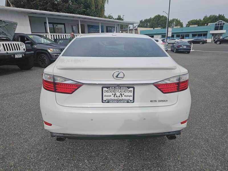 2013 Lexus ES 350 - Photo 9 - Everett, WA 98201