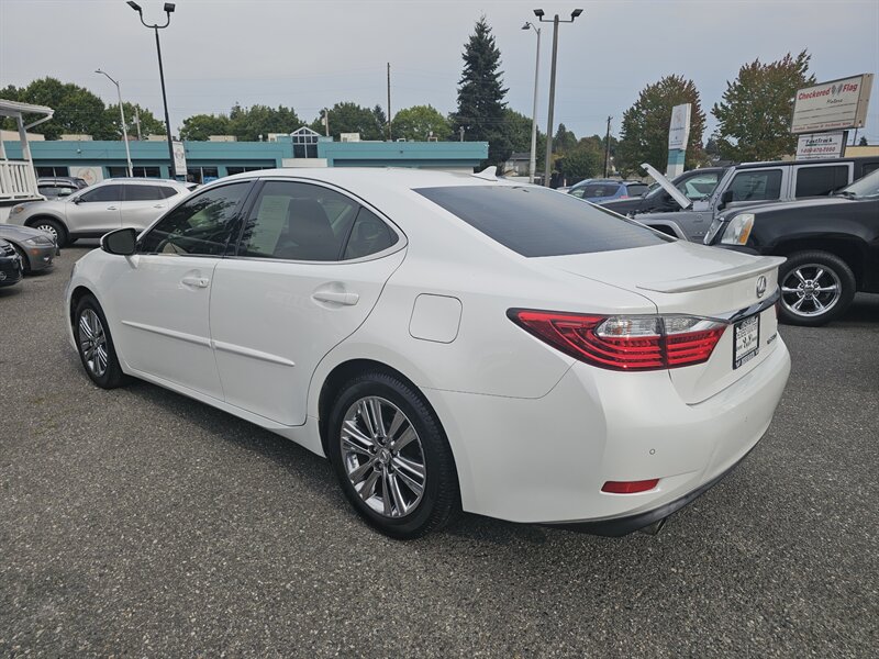 2013 Lexus ES 350 - Photo 8 - Everett, WA 98201