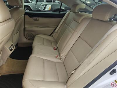 2013 Lexus ES 350 - Photo 5 - Everett, WA 98201
