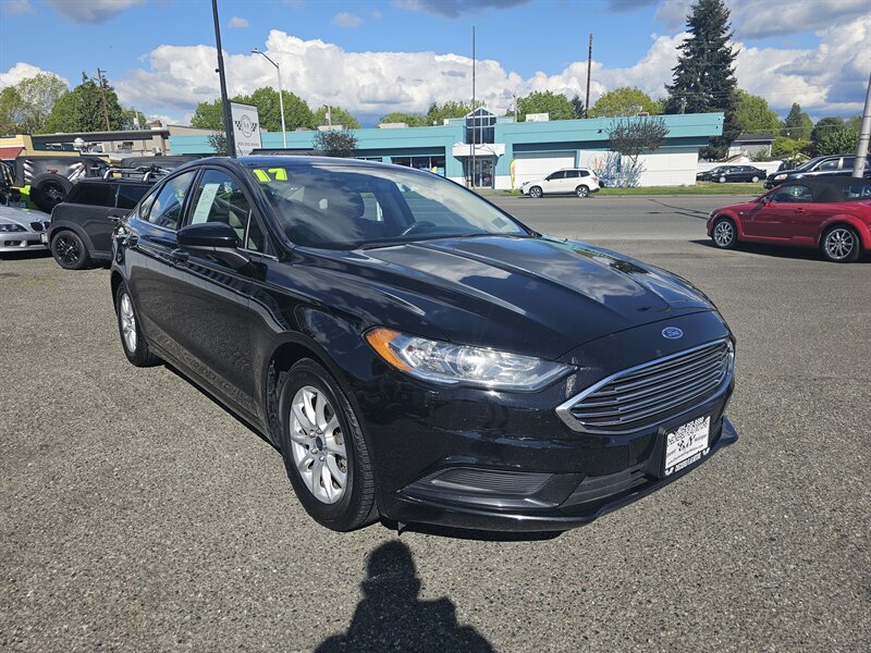 2017 Ford Fusion S - Photo 1 - Everett, WA 98201