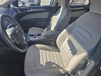 2017 Ford Fusion S   - Photo 4 - Everett, WA 98201