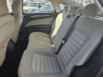 2017 Ford Fusion S   - Photo 5 - Everett, WA 98201