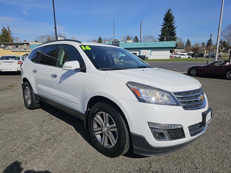 2016 Chevrolet Traverse LT  