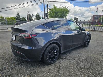 2024 Tesla Model Y Long Range - Photo 12 - Everett, WA 98201