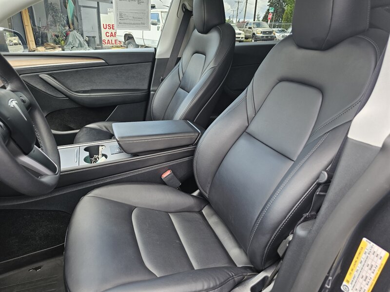 2024 Tesla Model Y Long Range - Photo 4 - Everett, WA 98201