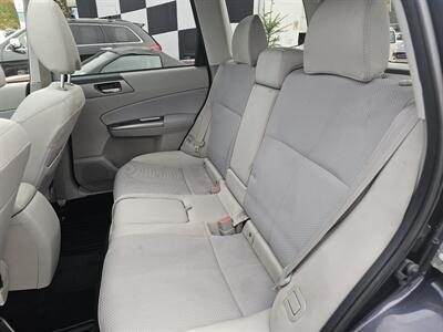 2013 Subaru Forester 2.5X Premium - Photo 5 - Everett, WA 98201