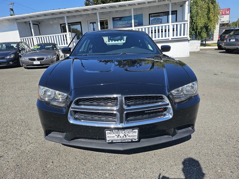 2014 Dodge Charger SE - Photo 2 - Everett, WA 98201