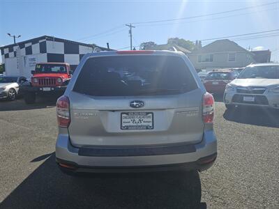 2015 Subaru Forester 2.5i   - Photo 9 - Everett, WA 98201