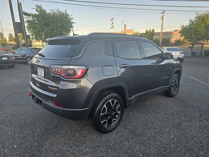 2019 Jeep Compass Trailhawk - Photo 11 - Everett, WA 98201