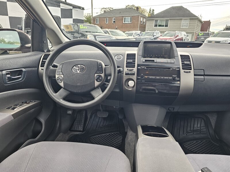 2007 Toyota Prius - Photo 6 - Everett, WA 98201
