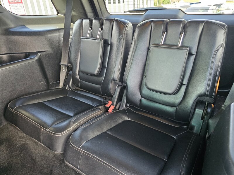 2016 Ford Explorer Limited - Photo 6 - Everett, WA 98201