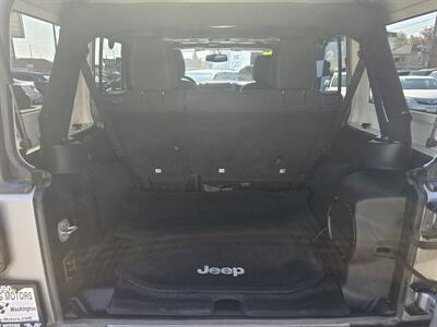 2013 Jeep Wrangler Unlimited Sahara   - Photo 12 - Everett, WA 98201