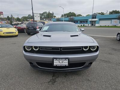 2015 Dodge Challenger SXT   - Photo 2 - Everett, WA 98201